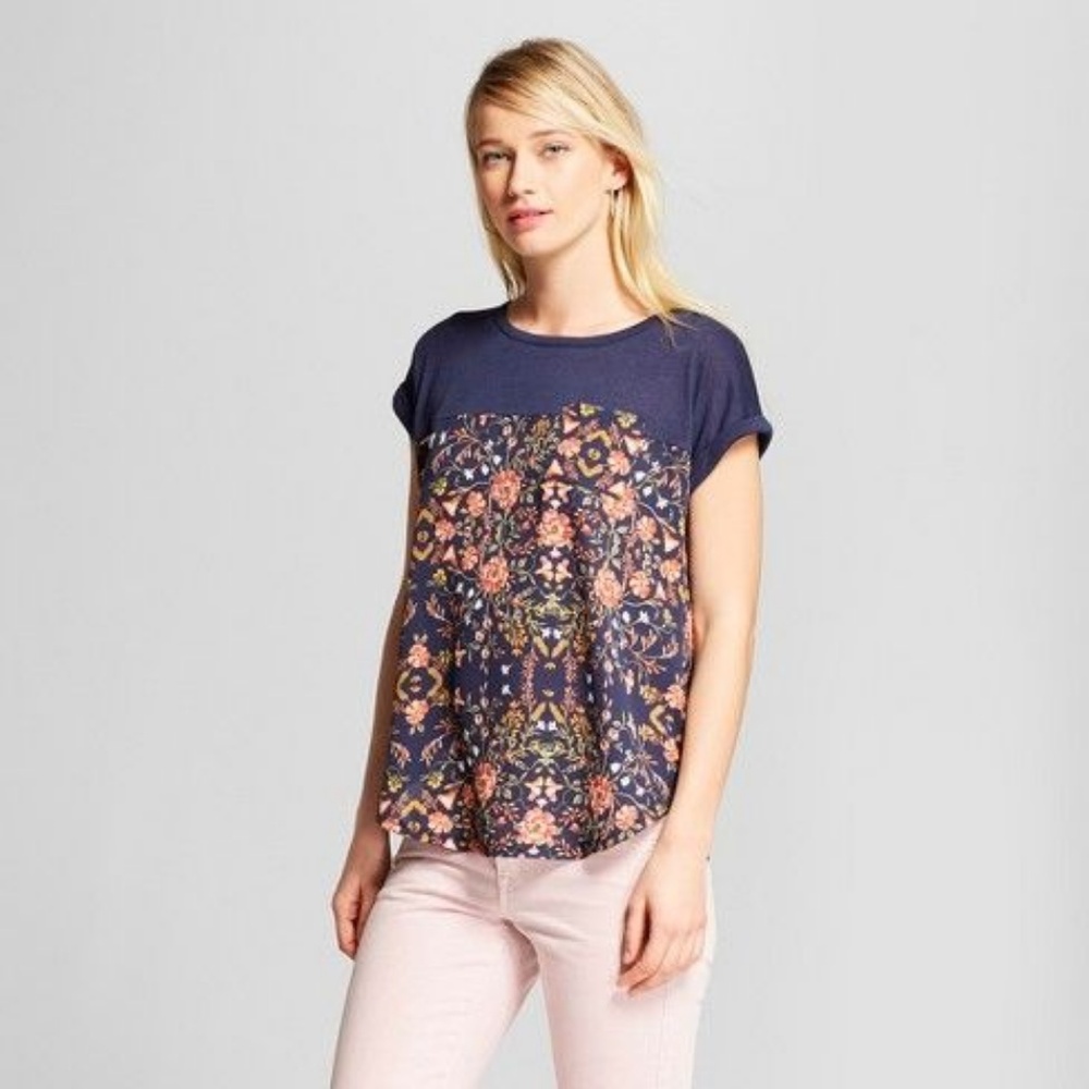 Xhiliration Floral Print Short Sleeve T-Shirt